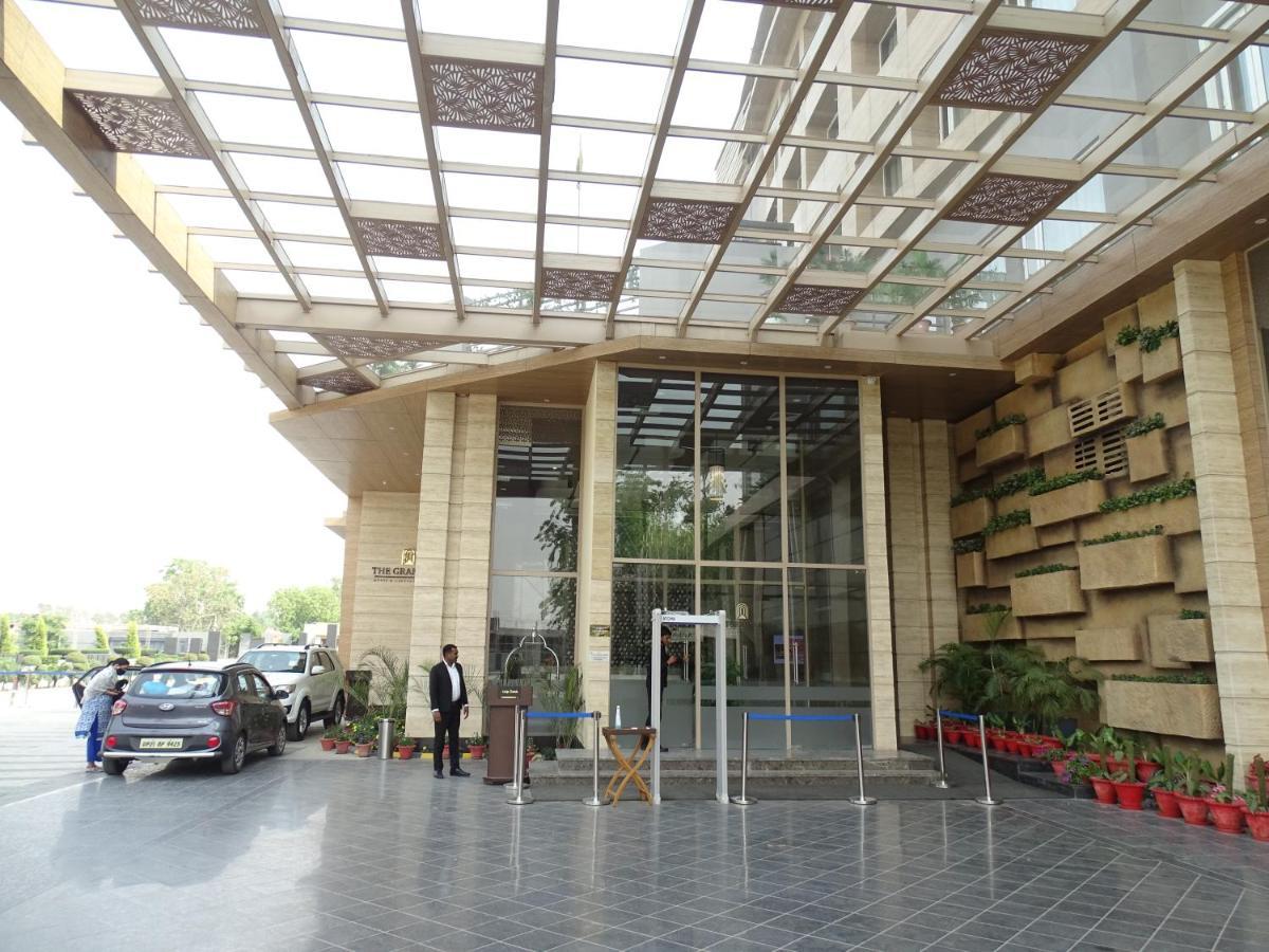 The Grand Arc Hotel & Convention Centre Shahjahanpur Exterior foto